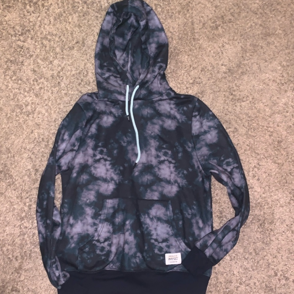 Men’s pullover hoodie